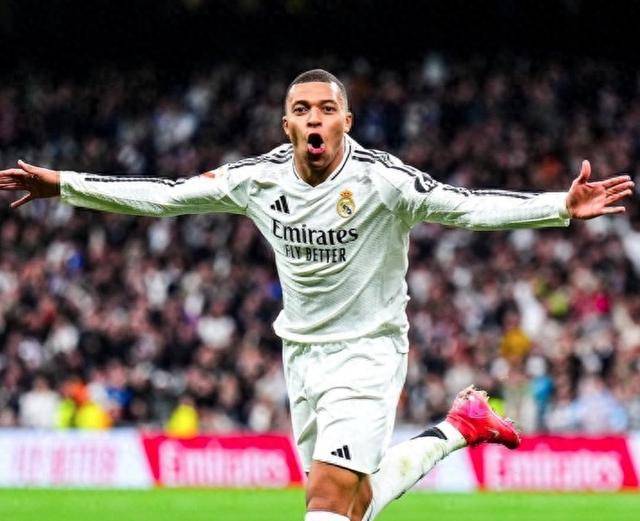 华体会官方网站-姆巴佩重返赛场，败北首场状态出色，德国队观众沸腾！全场沸腾不已-华体会官方网站